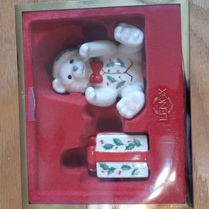 Lenox Christmas salt and pepper set